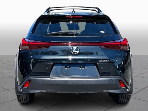 Used 2021 Lexus UX 200 w/ Premium Package FWD image 5