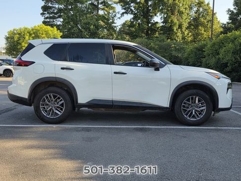 Used 2025 Nissan Rogue S AWD/4WD image 6