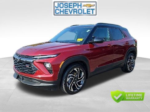 Used 2025 Chevrolet TrailBlazer RS w/ Convenience Package FWD image 2