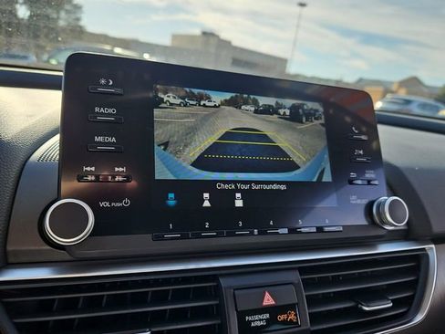 Used 2020 Honda Accord LX image 22