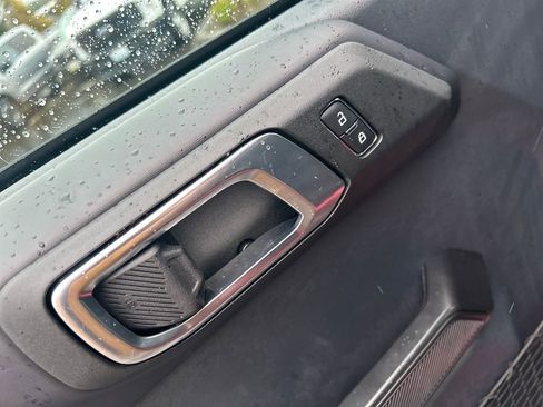 Certified 2025 Ford Bronco Badlands image 19