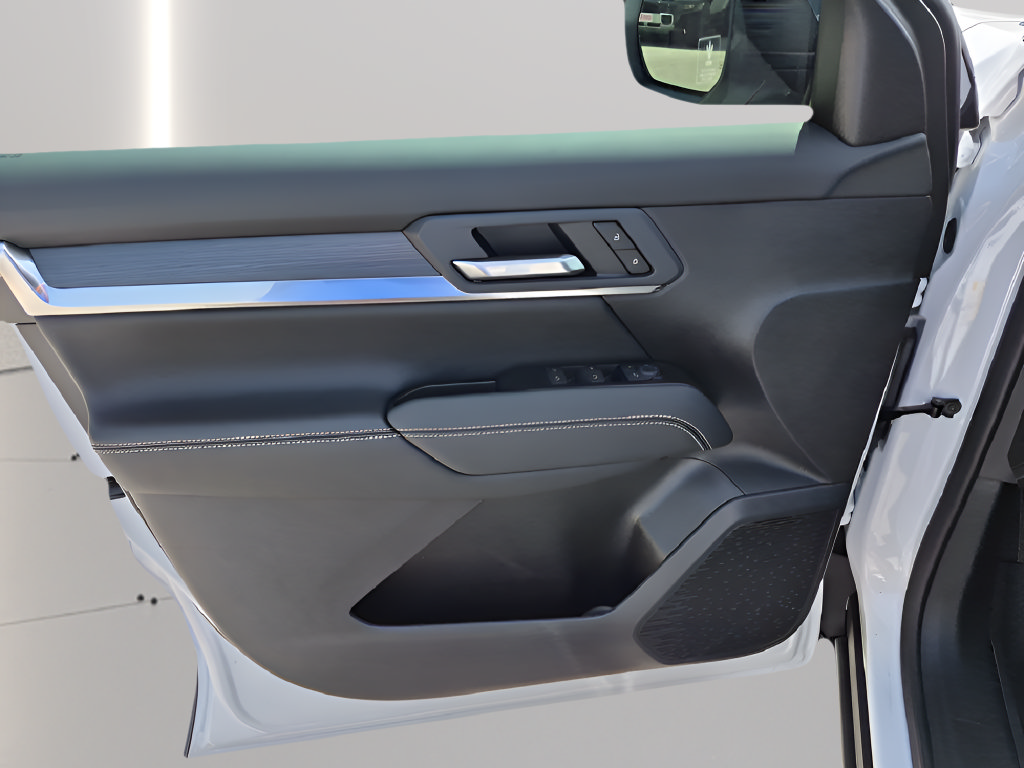 New 2027 GMC Terrain Elevation w/ LPO, Floor Liner Package FWD image 17