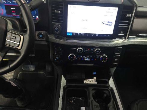 Used 2025 Ford F250 Platinum w/ Snow Plow Prep Package AWD/4WD image 9