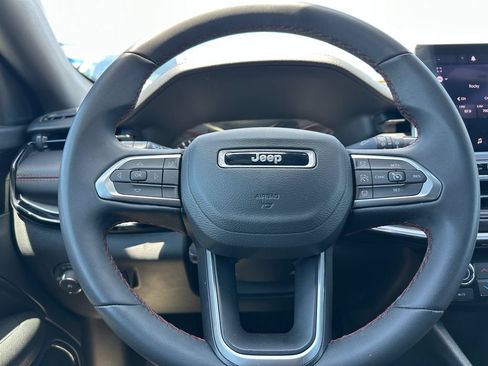 Used 2024 Jeep Compass Trailhawk AWD/4WD image 24