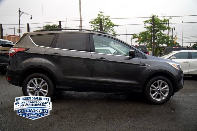 Used 2018 Ford Escape SE AWD/4WD image 3