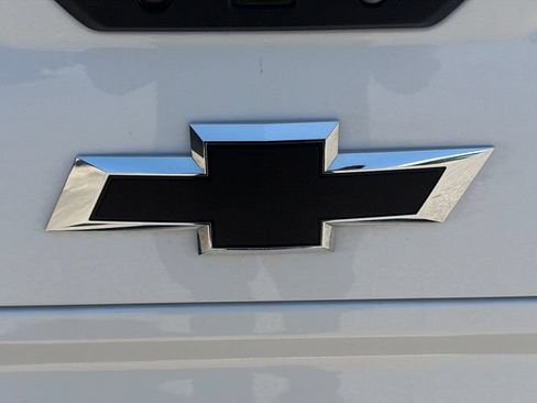 Used 2025 Chevrolet Silverado 1500 RST w/ Convenience Package II AWD/4WD image 11
