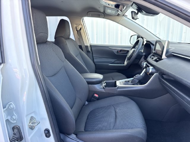 Certified 2025 Toyota RAV4 LE AWD/4WD image 30