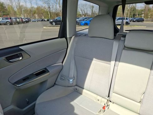 Used 2012 Subaru Forester 2.5X Premium w/ All-Weather Pkg image 12