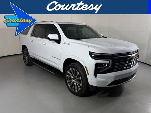 New 2026 Chevrolet Suburban High Country w/ Sun And Tow Package AWD/4WD image 1