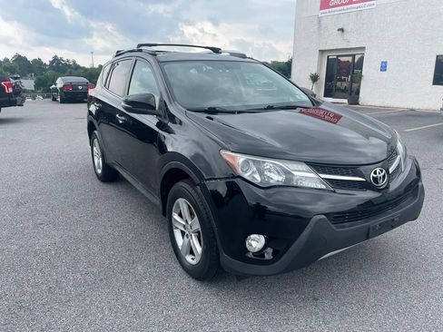 Used 2013 Toyota RAV4 XLE AWD/4WD image 5