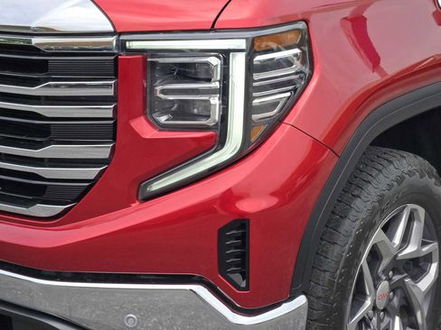 Certified 2023 GMC Sierra 1500 SLT w/ SLT Premium Plus Package AWD/4WD image 9