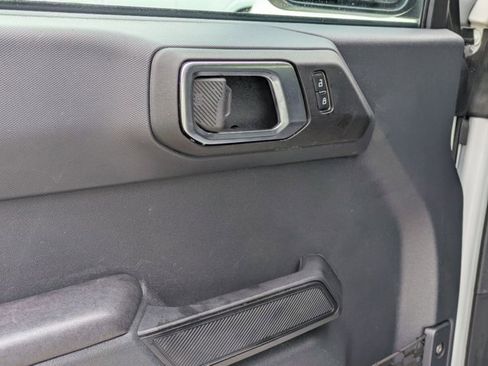 Used 2025 Ford Bronco Big Bend image 3