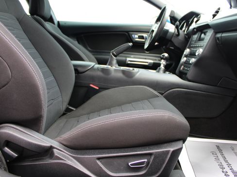 Used 2017 Ford Mustang GT w/ GT Performance Package image 41