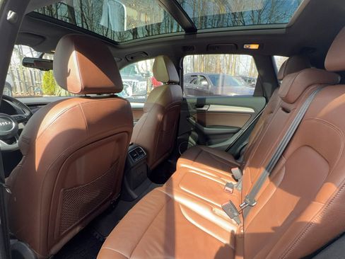 Used 2017 Audi Q5 2.0T Premium Plus w/ Technology Package image 19