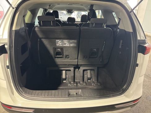 Used 2022 Kia Carnival LX image 20