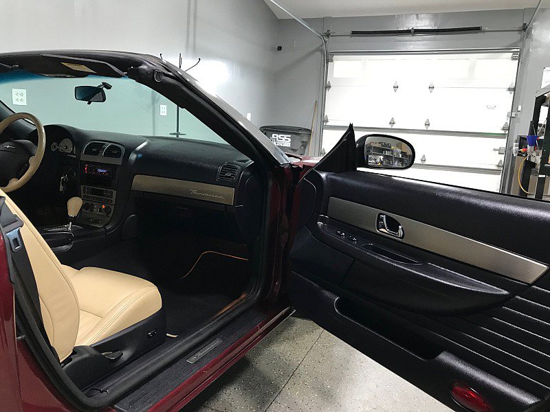 Used 2004 Ford Thunderbird RWD image 28