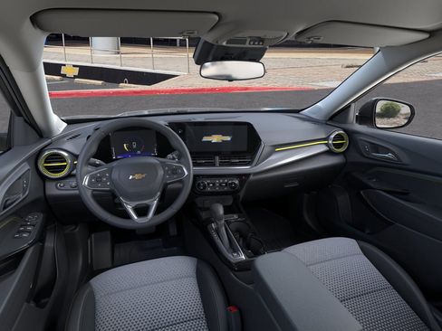 New 2026 Chevrolet Trax LT image 15