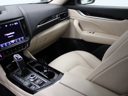 Used 2022 Maserati Levante GT image 24