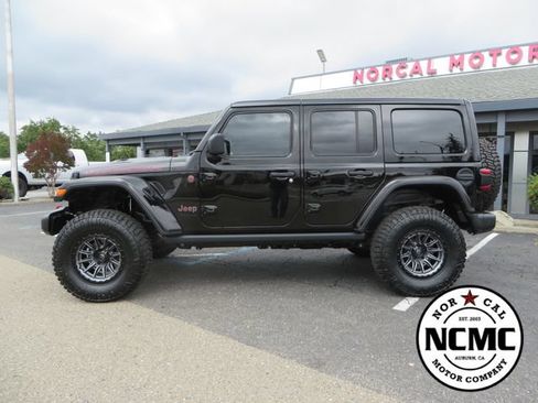 Used 2021 Jeep Wrangler Unlimited Rubicon AWD/4WD image 2