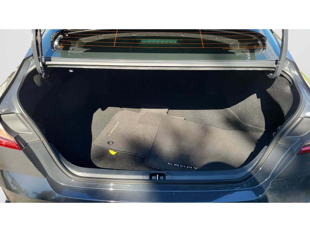 Certified 2025 Toyota Camry SE w/ Convenience Package FWD image 9
