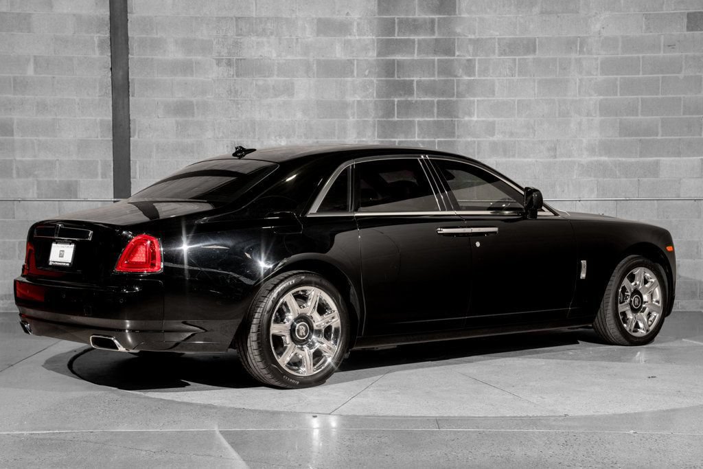 Used 2010 Rolls-Royce Ghost RWD image 8