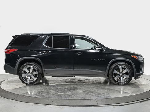 Used 2020 Chevrolet Traverse LT w/ LT Premium Package image 8