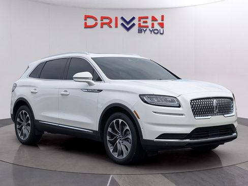 Used 2023 Lincoln Nautilus Reserve w/ Equipment Group 201A image 7