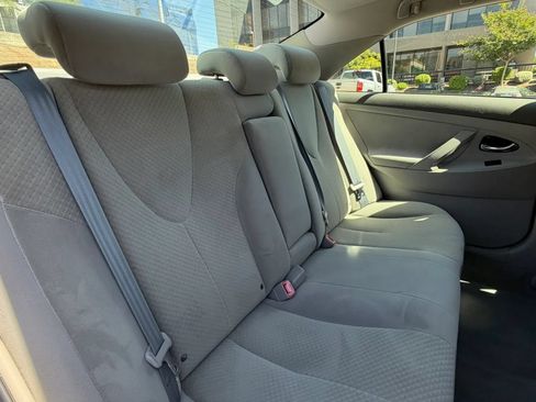 Used 2007 Toyota Camry LE FWD image 18