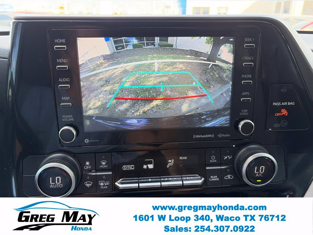 Used 2021 Toyota Highlander LE FWD image 33