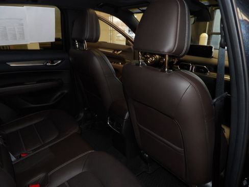 Certified 2025 MAZDA CX-5 Signature image 17