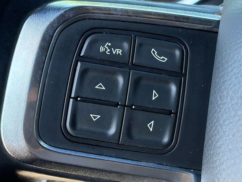 Used 2019 RAM 2500 Laramie w/ Black Appearance Package AWD/4WD image 20