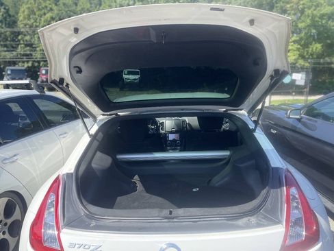 Used 2013 Nissan 370Z Coupe RWD image 23