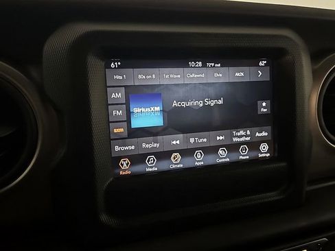 Used 2021 Jeep Gladiator Sport image 16