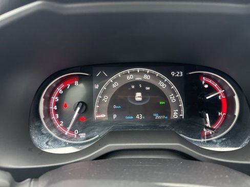 Used 2025 Toyota RAV4 XLE image 13