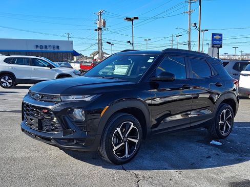 Certified 2023 Chevrolet TrailBlazer RS w/ Convenience Package image 3
