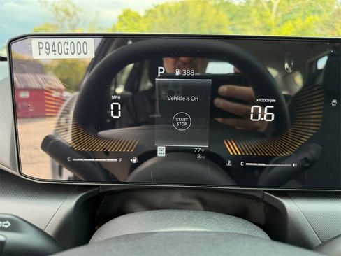 New 2025 Kia K4 LXS image 24