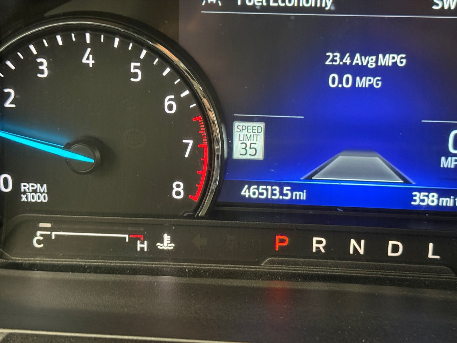 Used 2022 Ford Explorer XLT w/ Equipment Group 202A AWD/4WD image 15