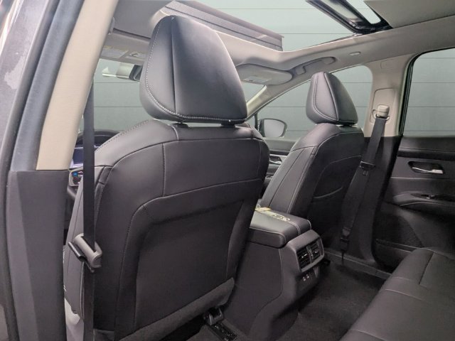 Used 2025 Nissan Murano SL w/ Cargo Package AWD/4WD image 30