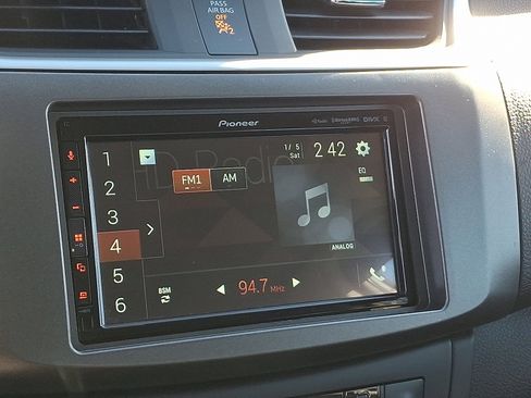 Used 2019 Nissan Sentra SV image 16