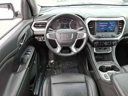 Used 2023 GMC Acadia SLT image 16