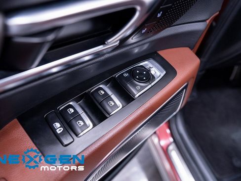 Used 2024 Kia Telluride SX image 23