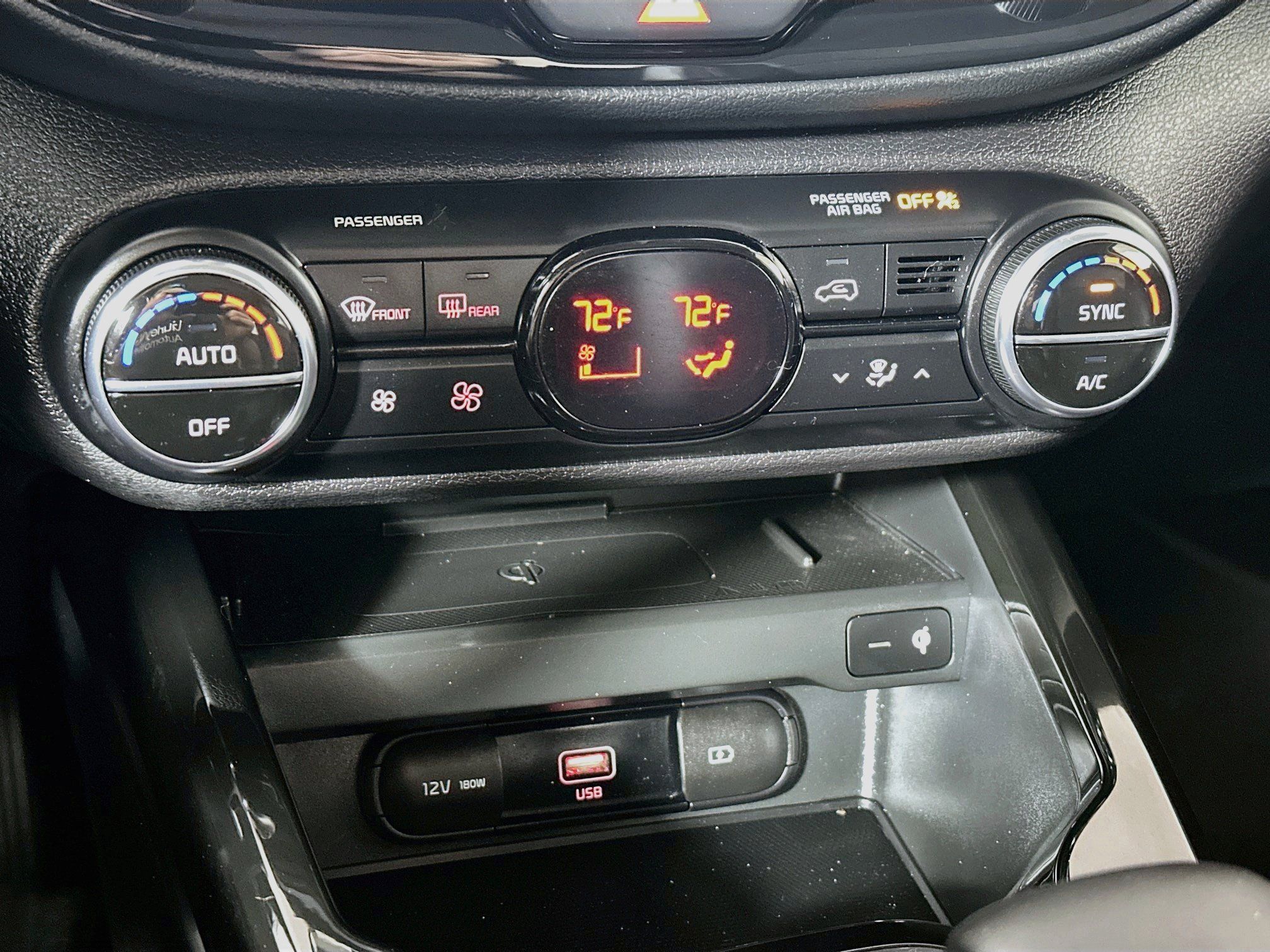 Used 2020 Kia Soul GT-Line Turbo FWD image 16