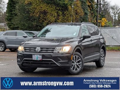 Used 2020 Volkswagen Tiguan SE w/ Panoramic Sunroof Package
