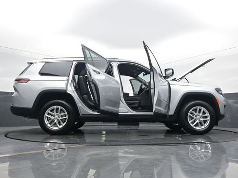 New 2025 Jeep Grand Cherokee L Laredo w/ Luxury Tech Group I image 63