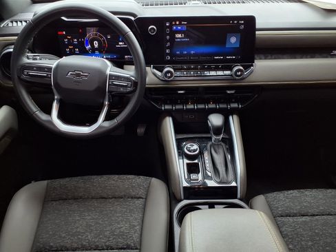 Used 2024 Chevrolet Colorado ZR2 w/ Technology Package image 39