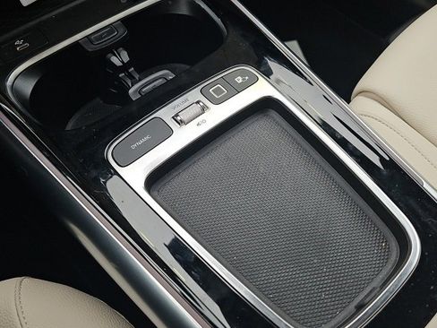 Certified 2025 Mercedes-Benz GLA 250 4MATIC image 26