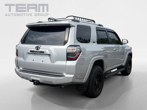Used 2022 Toyota 4Runner SR5 Premium w/ Moonroof Package RWD image 7