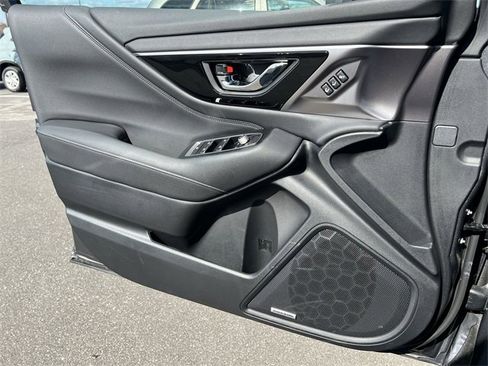 Certified 2025 Subaru Outback Limited image 30