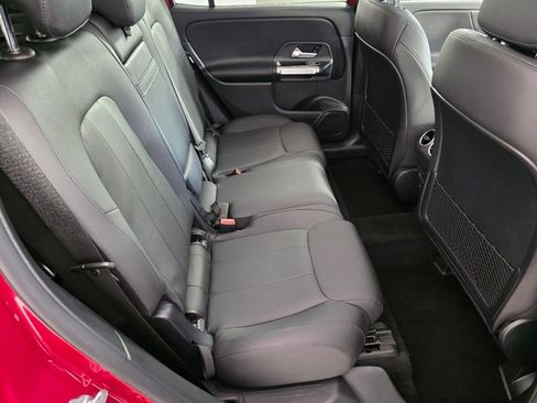 Certified 2022 Mercedes-Benz GLB 250 image 25