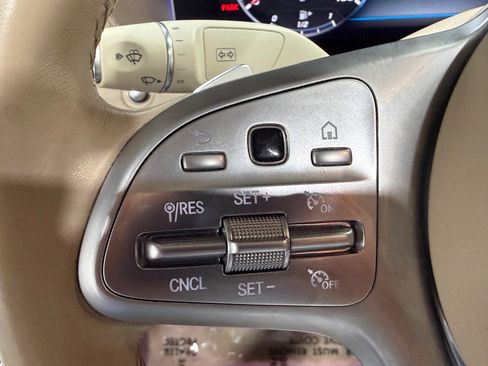 Used 2018 Mercedes-Benz S 450 Sedan image 25